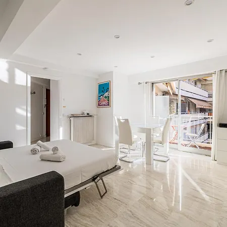 Le Louis Avec Balcon En Plein Centre-ville Apartman *
