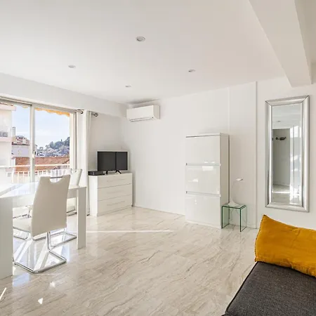Apartman Le Louis Avec Balcon En Plein Centre-ville *