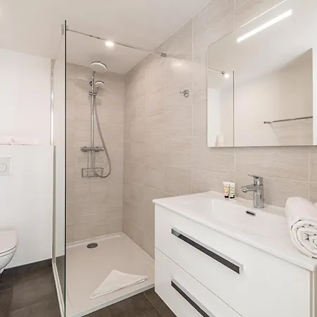 Le Louis Avec Balcon En Plein Centre-ville Apartman Cannes